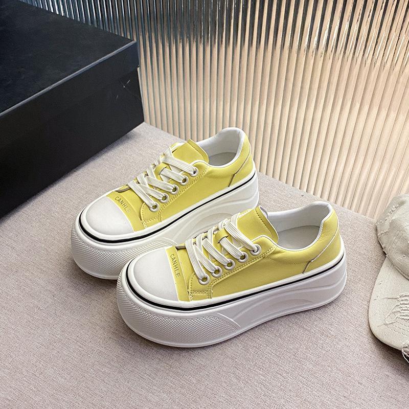 

2025 ранняя осень новая имитация кожи толстая подошва увеличение роста спортивная и повседневная обувь универсальная мода легкая белая обувь женская обувь 40 жёлтый