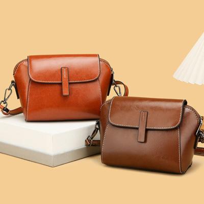 Damen-Crossbody-Tasche aus gewachstem Leder - Minimalistische, einzigartige Umhängetasche mit hochwertiger Textur, vielseitig kombinierbar für Frühlings- und Sommer-Casual-Outfits
