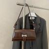 Niche Design Bag Women's New Popular Versatile Messenger Bag Highend Single Shoulder Underarm Baguette Bag