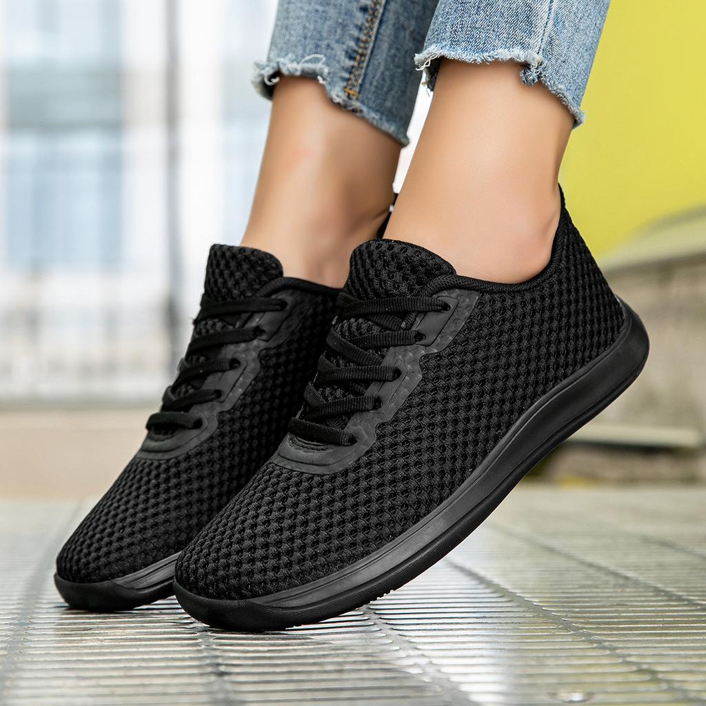 Scarpe casual quotidiane taglie forti da donna, sneakers leggere antiscivolo, scarpe nere semplici, traspiranti e comode, scarpe da passeggio