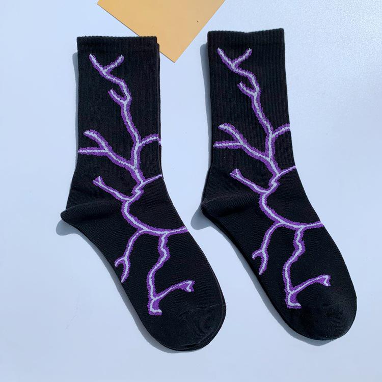 "Trendy Lightning-Stripes Unisex Mid-Tube College Style Skateboard Socks"