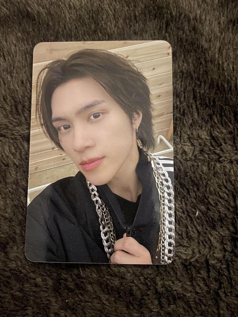 [USED] WayV FREQUENCY starriver bonus trading card Hendry