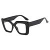 Großrahmige, Stilvolle Quadratische Sonnenbrille Für Damen