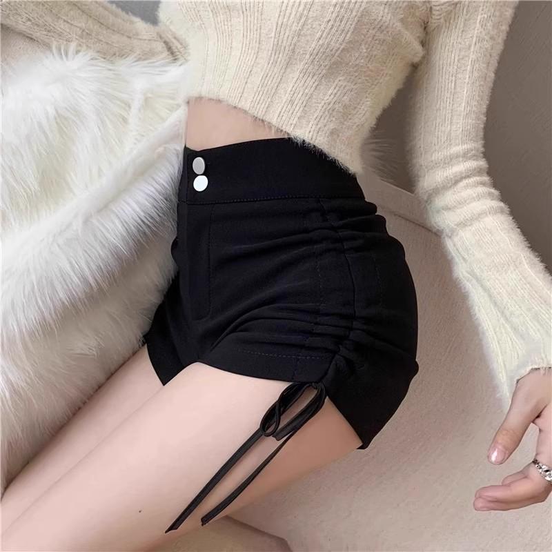 2024 Women's High-Waist Black Drawstring Shorts: Sexy, Versatile, and Trendy for Spring and Autumn