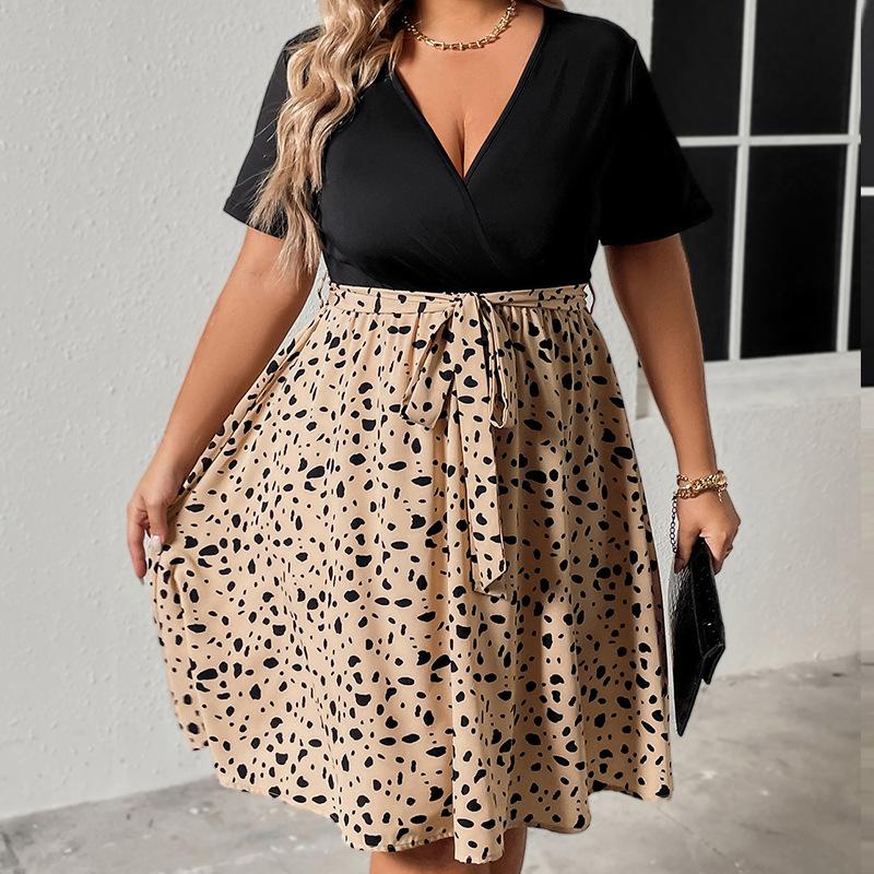 Summer Women's Dress Large Size Dresses Spliced V-neck Short Sleeve Strappy Pleated Dress