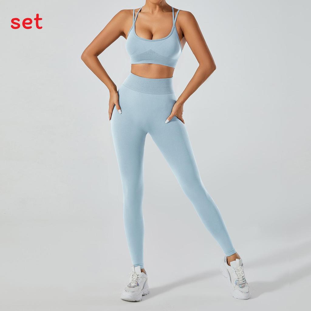 Seamless Yoga Set For Women With Quick Dry Fabric Perfect For Running And Fitness Activities