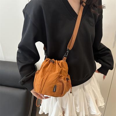 Nylon Drawstring Bundle Bag Shoulder Bag Women Go Out Simple and Lightweight Mobile Phone Bag Fashion Casual Literary and Artistic Messenger Bag