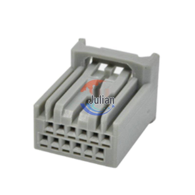 Automotive Wiring Harness Connector Plug, 12-Pin MX34012PF1/SF1