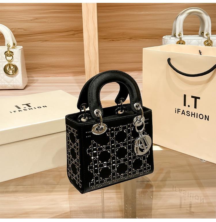 Borsa Princess con Diamanti più Venduta per Donna Nuova Moda Europea e Americana Monospalla Portatile a Mano a Tracolla Piccola Borsa da Donna