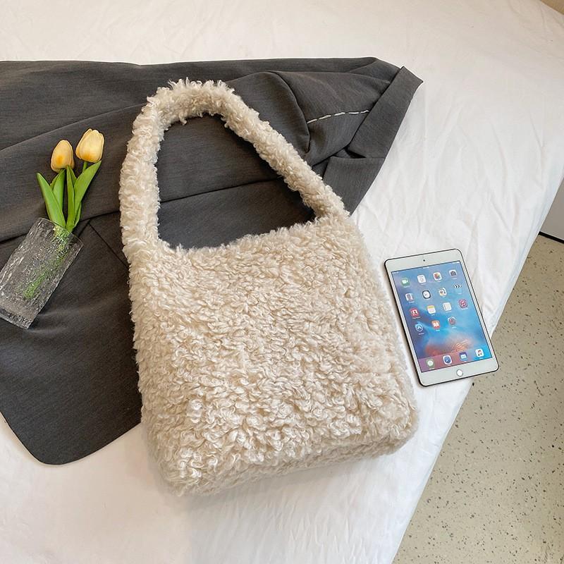 Cashmere Lamb Women's Bag New Fashionable Simple Underarm Fur With Texture Foreign Style All-match Single-shoulder Tote