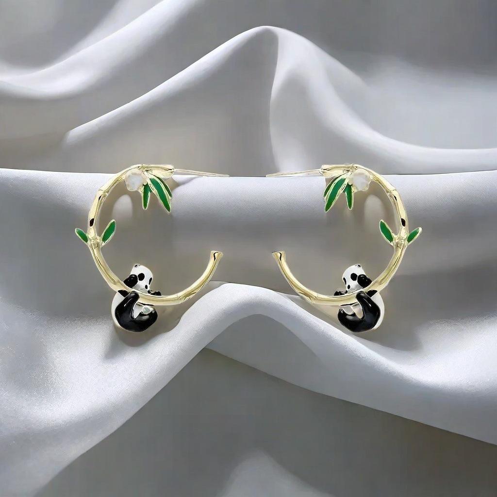 Charming Panda Earrings: Forest-Inspired, Fresh & Creative Design