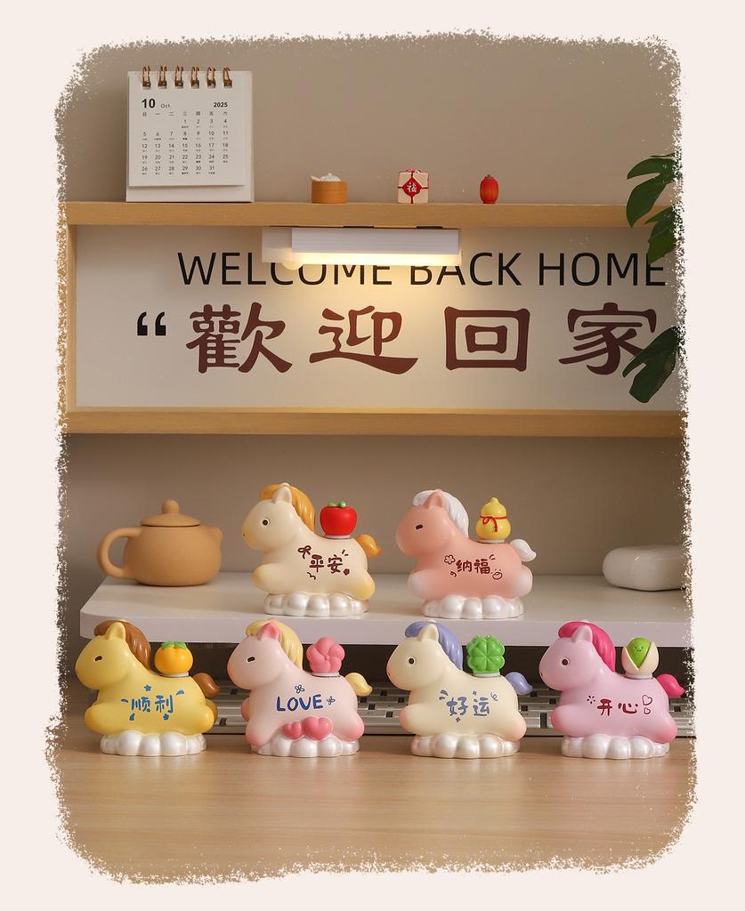 1PC Creative Transfer Zodiac Horse Back Lucky Bag Ingot Can Be Rotated Home Decoration Office Desktop Decoration