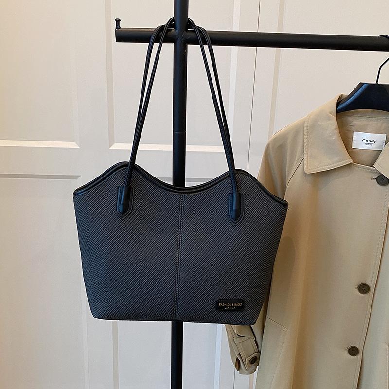 New casual summer women's new fashion large capacity trend tote bag versatile trend bag