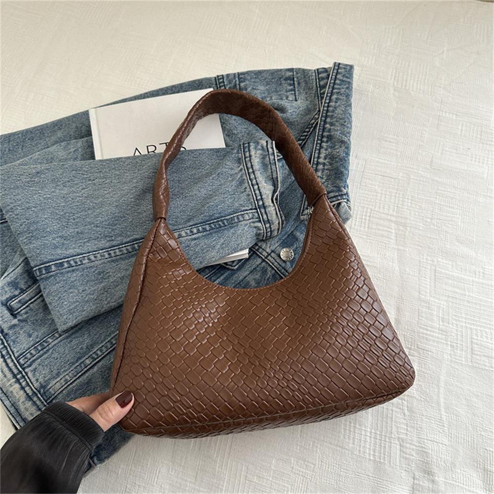 

Сумка на одне плече з штучної шкіри у французькому стилі. Нова сумочка для подорожей кавовий