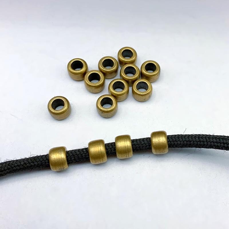 Balení 20 měděných izolačních mosazných korálků Příslušenství Kulaté/Čtvercové Korálky na šňůrku Paracord pro DIY výrobu šperků