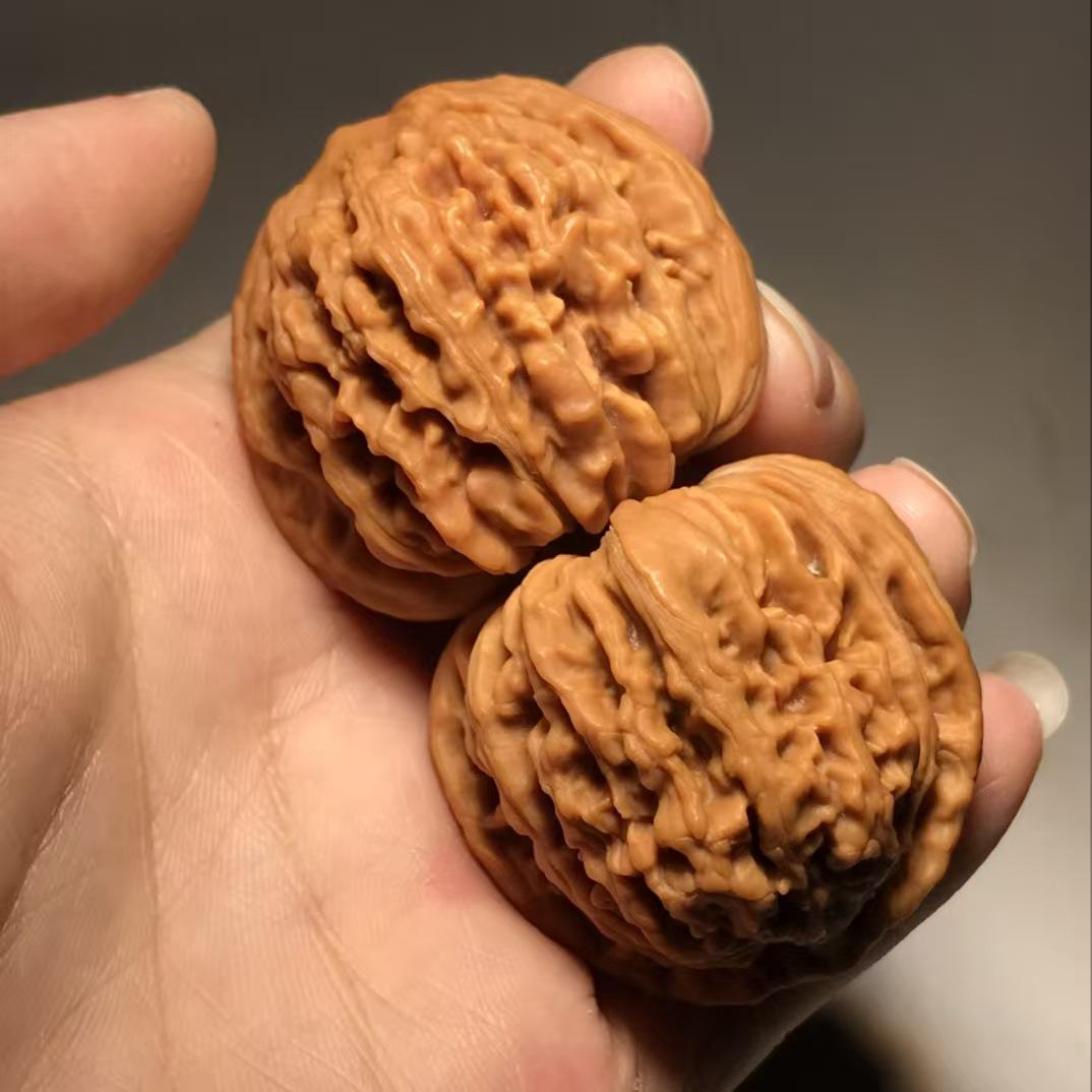 Premium High-Density Wenwan Walnut Handheld Play Piece - High Oil & Quality 37-41mm
