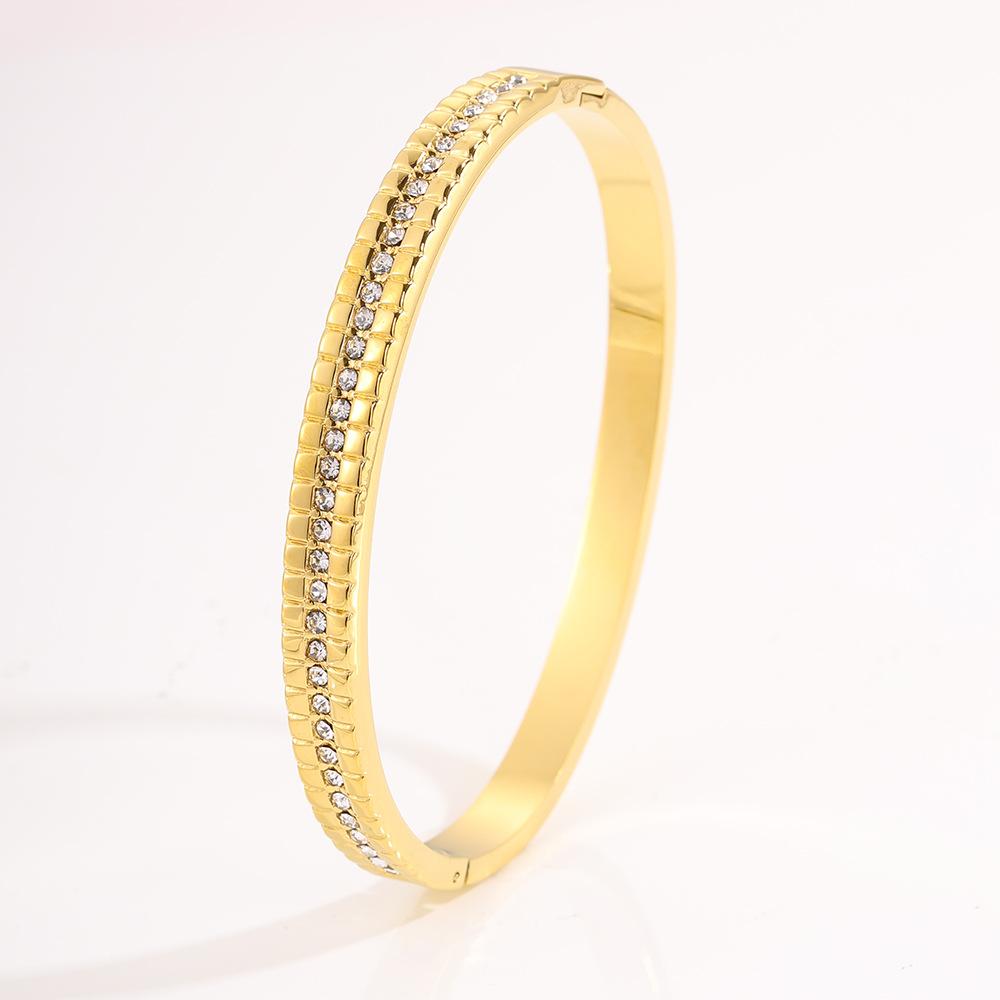 Titanium Steel Non-fading Women's Light Luxury Personalized Design Gold Fashion Trend Jingle