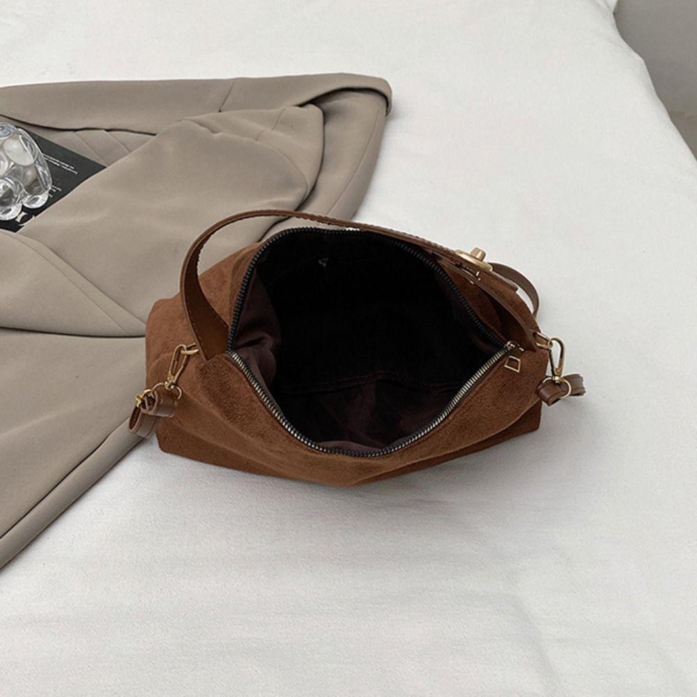 Large Capacity Hobo Bag Fashion Ladies Crossbody Bag Waterproof Suede Shoulder Bag Girls