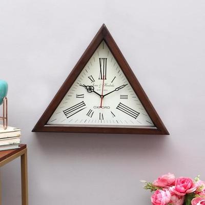 30 cm Trojuholníkové nástenné hodiny, Rám z hnedého dreva, Dekoratívne na stenu, Izba, Obývacia izba, Pracovňa, Kancelárie, Domáce dekorácie, Najlepší predmet na darček