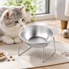 Futter- und Wassernapf für Katzen mit Ständer, glatte 304-Metallkonstruktion, abgerundeter Rand und markante Ohrenprofil-Akzente