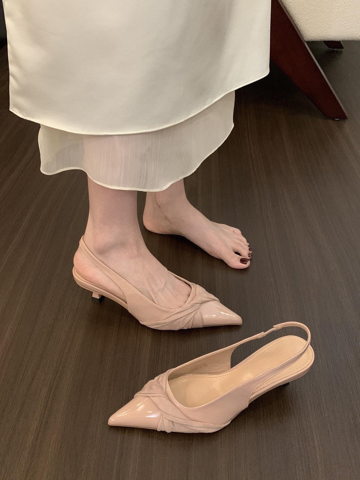 

Naked pink high heels women s pointed head pleated bag head sandals 2025 summer new gentle and beautiful thin heel empty shoes 40