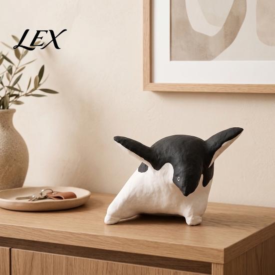 Housewarming Present Ideas Cute Penguin Figurine, Nordic Style Small Animal Statue, Whimsical Healing Room Decor Desk Shelf Tabletop Ornament,