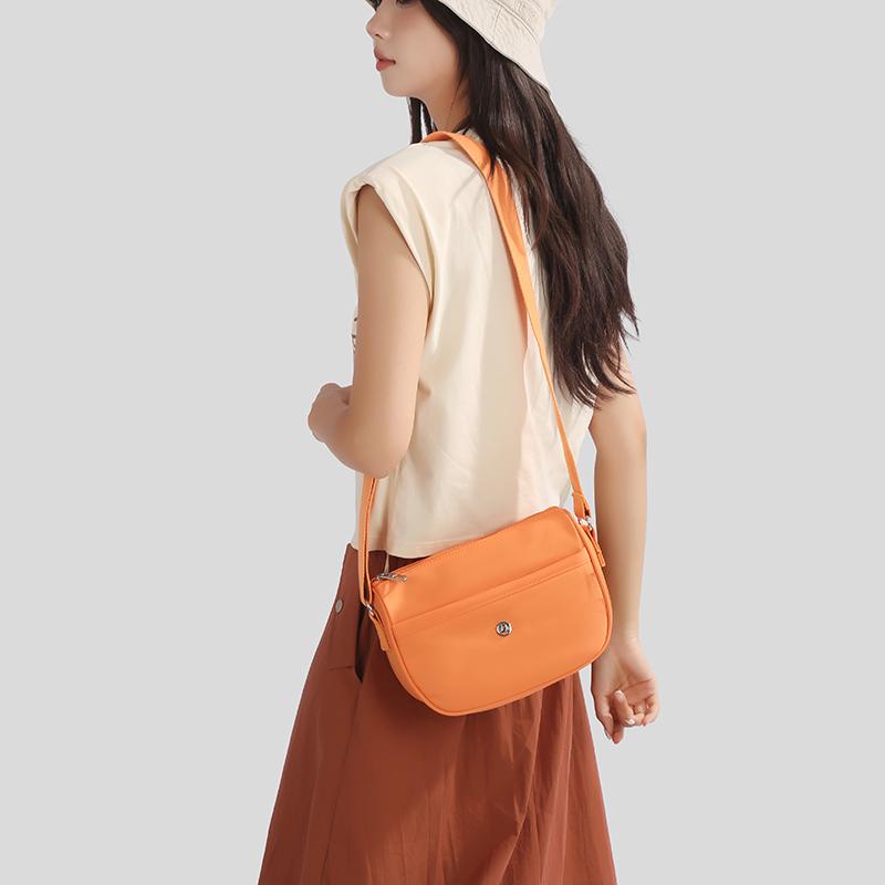 Lichtgewicht effen kleur nylon crossbody tas damestas schoudertas voor moeder