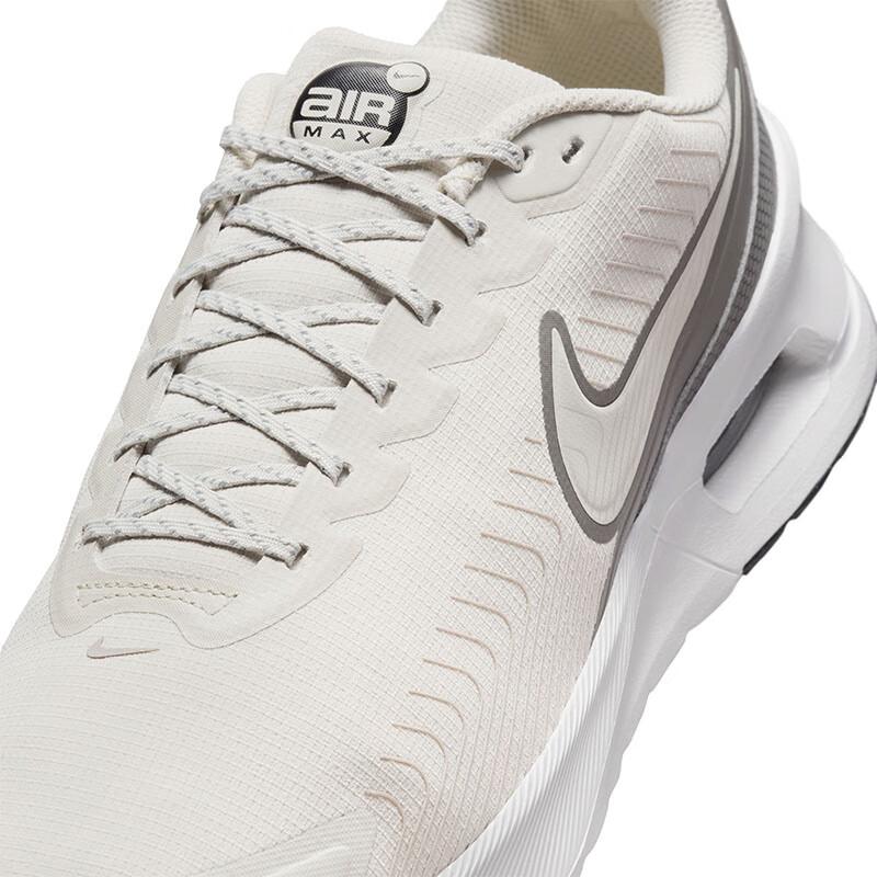 Nike Casual Shoes, Men's Air Cushion AIR MAX NUAXIS Sneakers