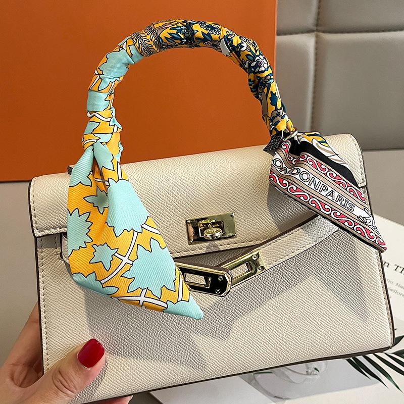 New Fashion Pinrt Bag Scarf Luxury Brand Design Womens Silk Scarf Head Scarf Headwear Long Skinny Scarves Bag Accessories