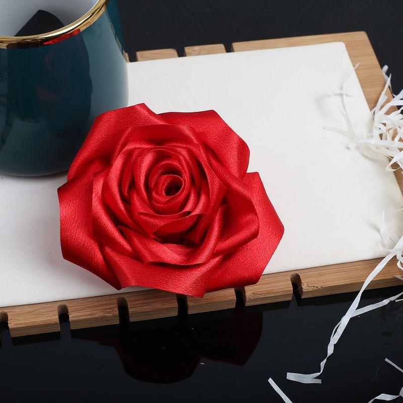 

Аксессуары для одежды Продвинутая атласная трехмерная брошь в виде цветка розы Ювелирные изделия Пальто в тон Пояс Заколка для волос Брюки Корсаж Red (hairpin brooch dual-use)