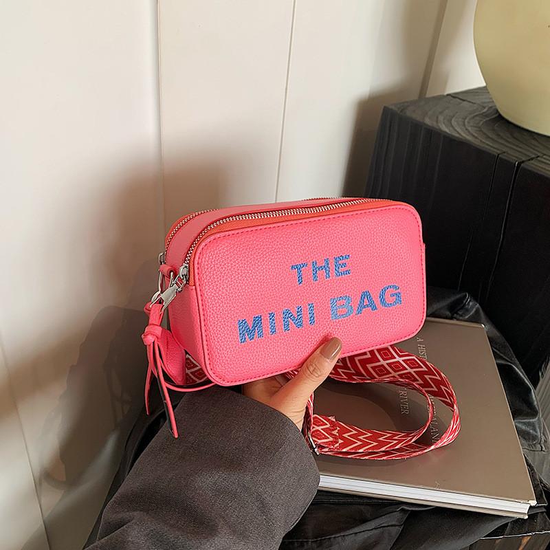 Simple Solid Color Gold Letter Printed Women Large Capacity Casual Shoulder Bag For Casual Daily Use