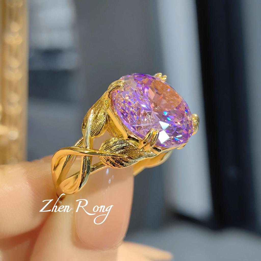 Retro Italian Feather Ring: Luxurious Court Style with Large Carat Bird's Nest Color Gemstone