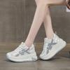 Neue Sommer-Mesh-Atmungsaktive Weiße Schuhe Damen Freizeit-Sport Bequem Flach Höhenverstellende Schuhe und Cut-Out-Schuhe