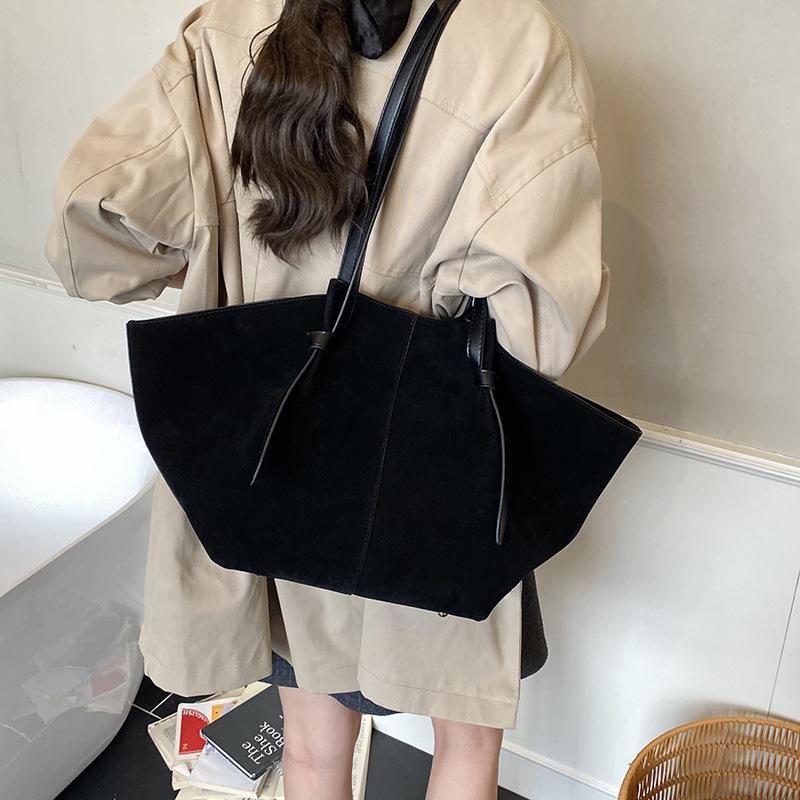 Vintage Wildleder-Tragetasche: Damen Schultertasche mit großem Fassungsvermögen für Herbst/Winter