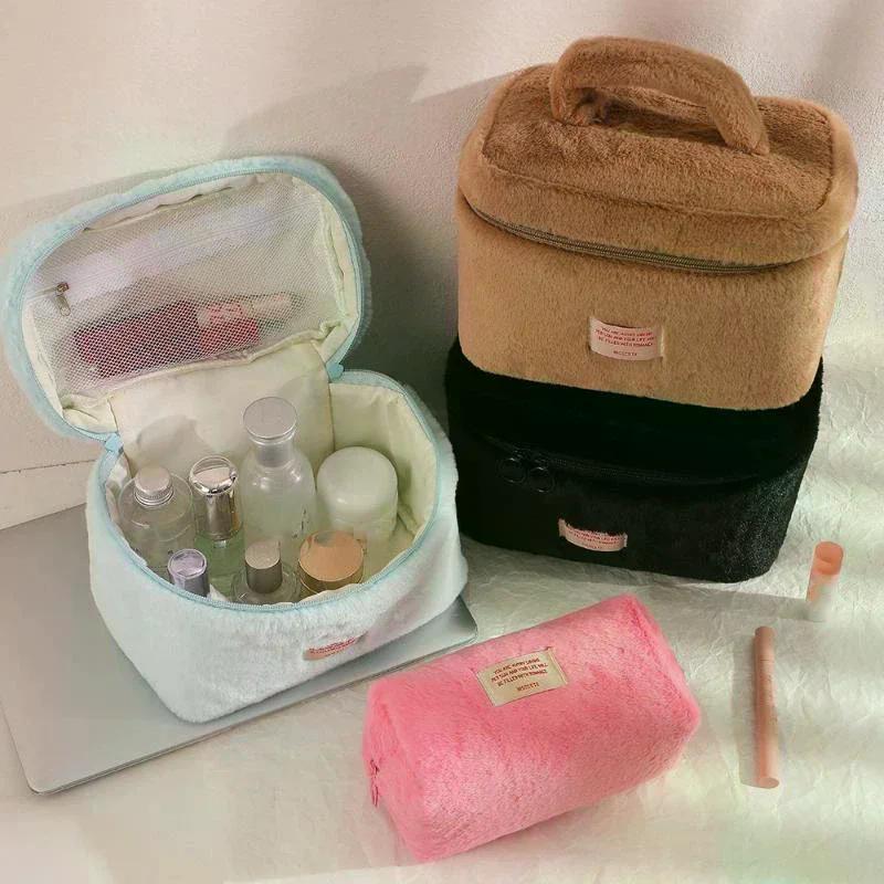 Soft Plush Large Capacity Makeup Bags For Women Daily Cosmetics Organizer Simple Style Tote Travel Toiletry Bag