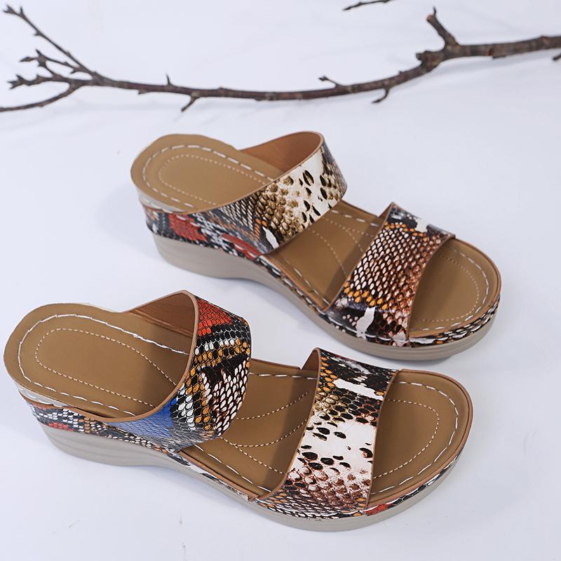 2025 European and American new foreign trade large-size women's sandals thick-soled wedge heel snake pattern sandals large-size women's shoes are i