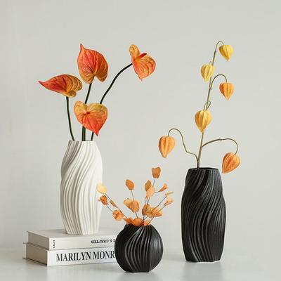 Minimalist White Ceramic Vase: Luxury Home Ornament for Hydroponic Flower Arrangements