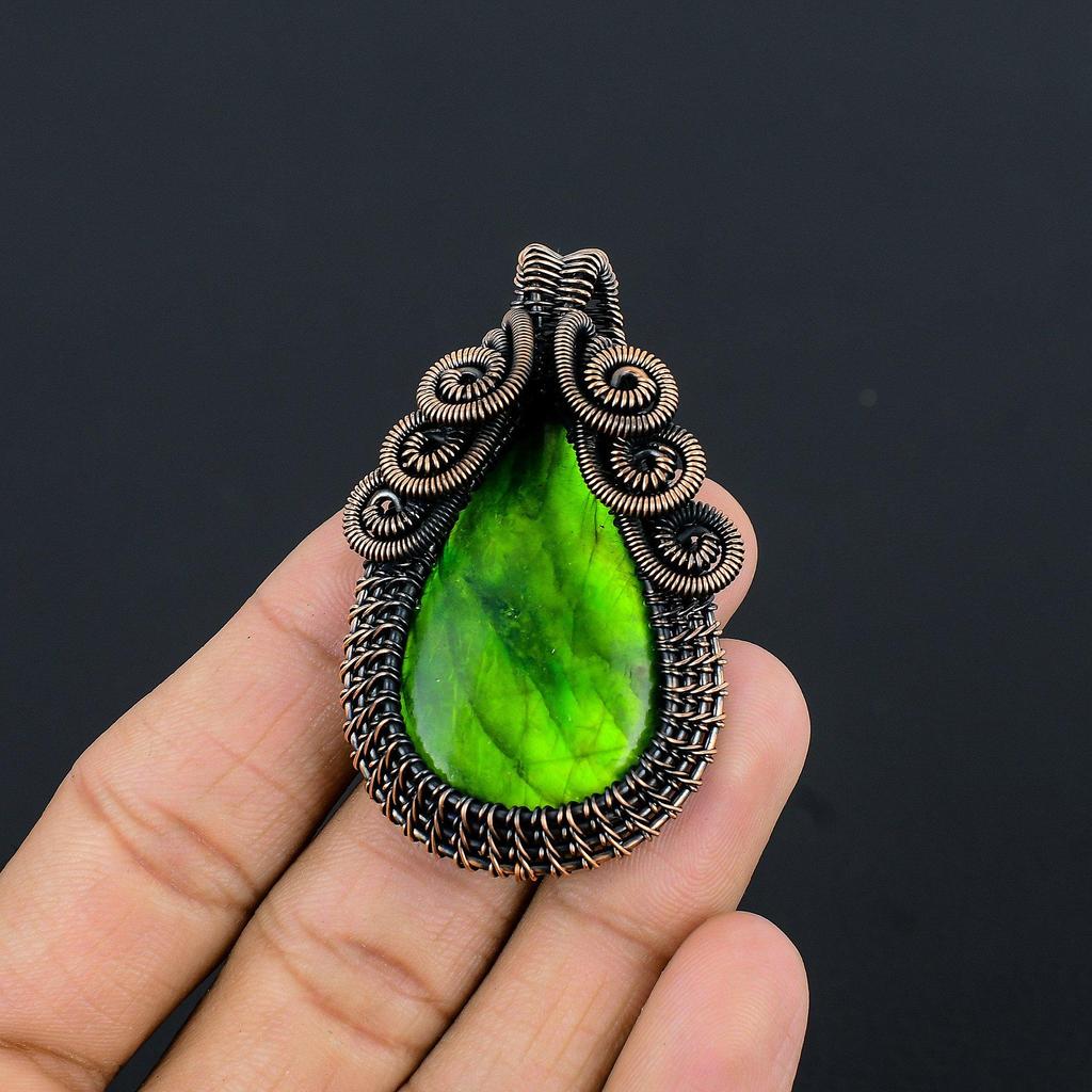 Green Flash Labradorite Pendant Gemstone Jewelry, 999 Copper Wire Wrapped Pendant, Handmade Jewelry Birthstone Pendant, Gift For Him