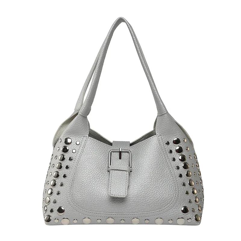 Fashionable Hasp PU Sweet Large Capacity Shoulder Bags for Women 2026 High Quality Rivets Sense of Luxury Commute Style Tote Bag