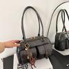 1Pcs Women's Shoulder Bag Retro Solid Color Leather Handbag With Multiple Pockets Large Capacity Comes With Detachable Accessory