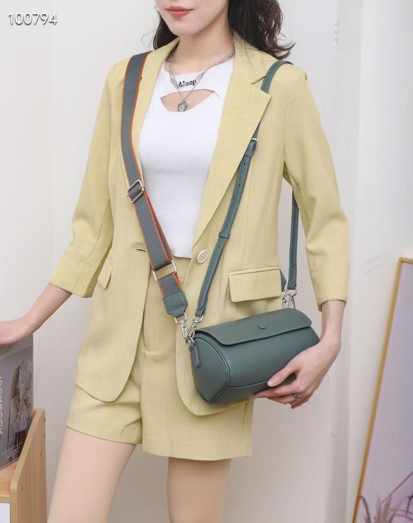 Bags women's autumn and winter new women's bags messenger bags fashion leather small bags fashion versatile niche shoulder bags tide