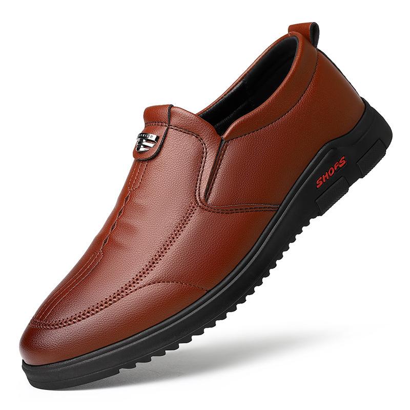 

Sleeve casual leather shoes new breathable one-pedal soft-soled driving shoes middle-aged father shoes 44 коричневий
