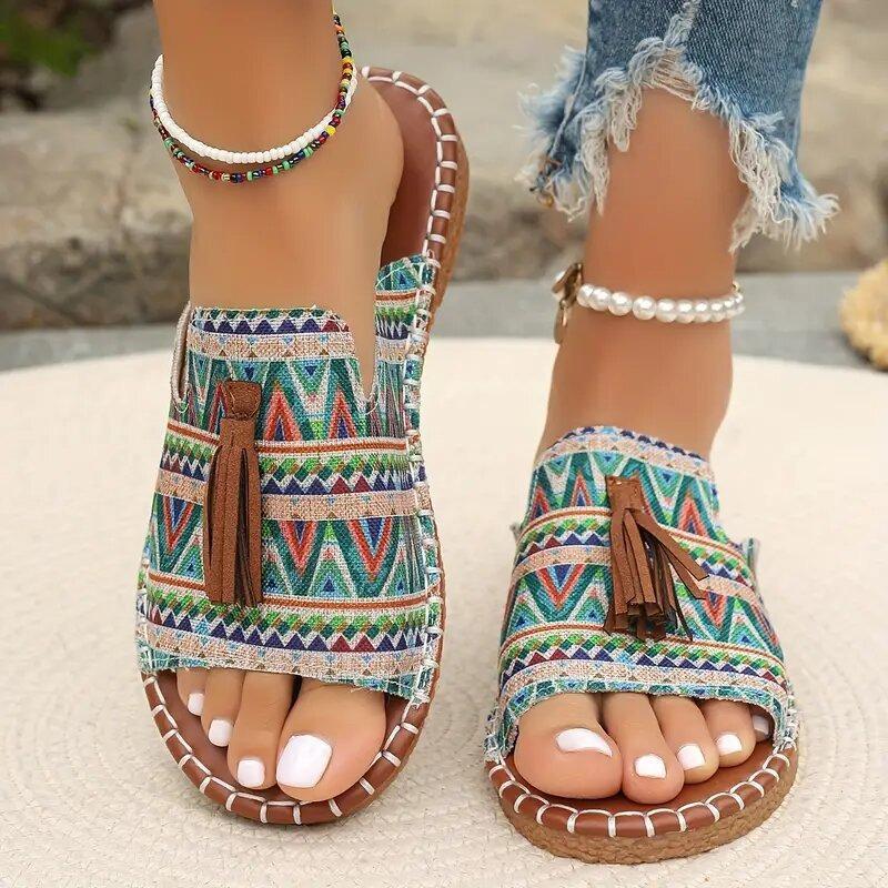 Sandali da donna infradito piatti stile boho con frange, calzature casual stile europeo, disponibili in taglie grandi.