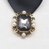 Exquisite 5-piece 24 * 30MM glass rhinestone alloy flower plate buckle pearl embellishment handmade DIY accessory material