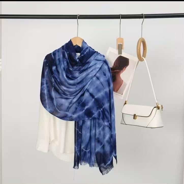 Gradual change tie-dye scarf headscarf niche artistic cotton and linen scarf beach travel sunscreen shawl