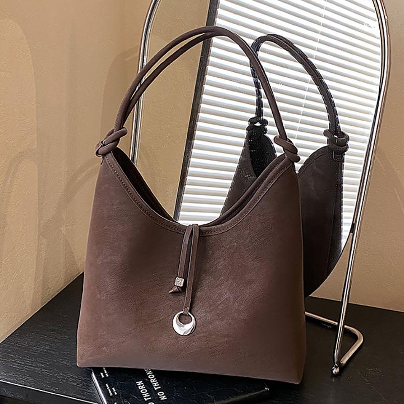 Retro Suede Buet Tote Bag Women's Large Capaci Single Oulder Bag Versatile Winter Commuter Bag Soft Leather Underarm Bag Fashion