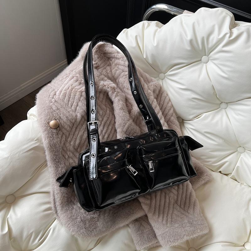 Bag women's large capacity 2025 new winter fashion high-end single shoulder underarm bag foreign style women's hand-held large bag