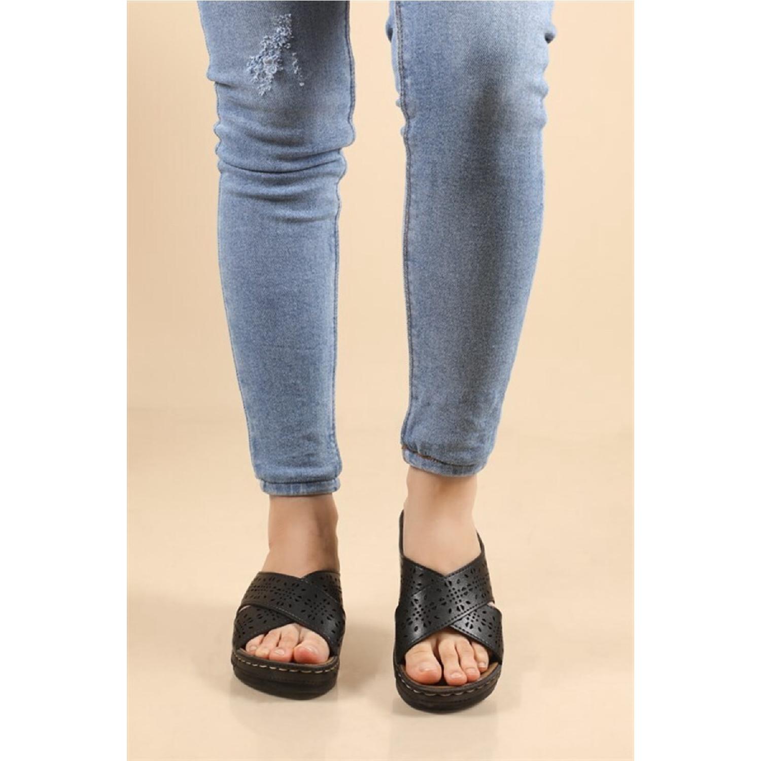 

Ортапетические женские тапочки на каблуке, стильные черные женские тапочки с крестообразным узором