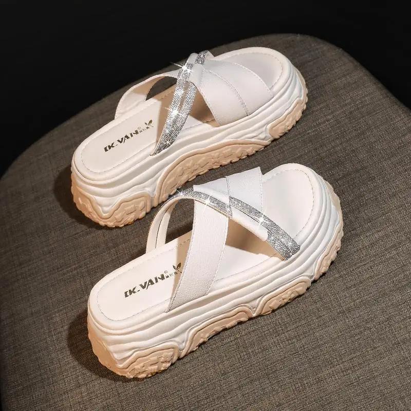 Fashion Women's Slippers and Ladies Sandals Flip Flops Shoes Slip-resistant Slides High Quality Vip Wholesale Casual Cheap Liquidation