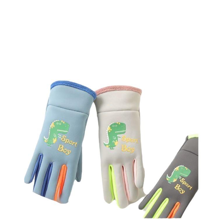 Winter Kids' Fleece-Lined Warm Cartoon Gloves: Windproof for Snow and Cycling